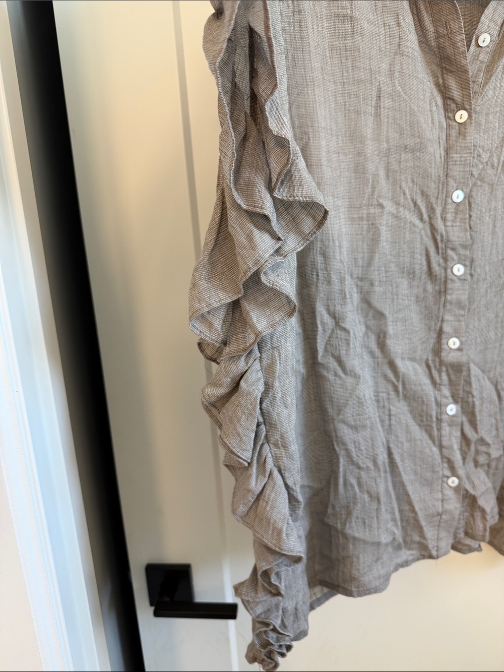 Entro Ruffle-Sleeve Button Front Blouse - Taupe Gray - Picture 4 of 6